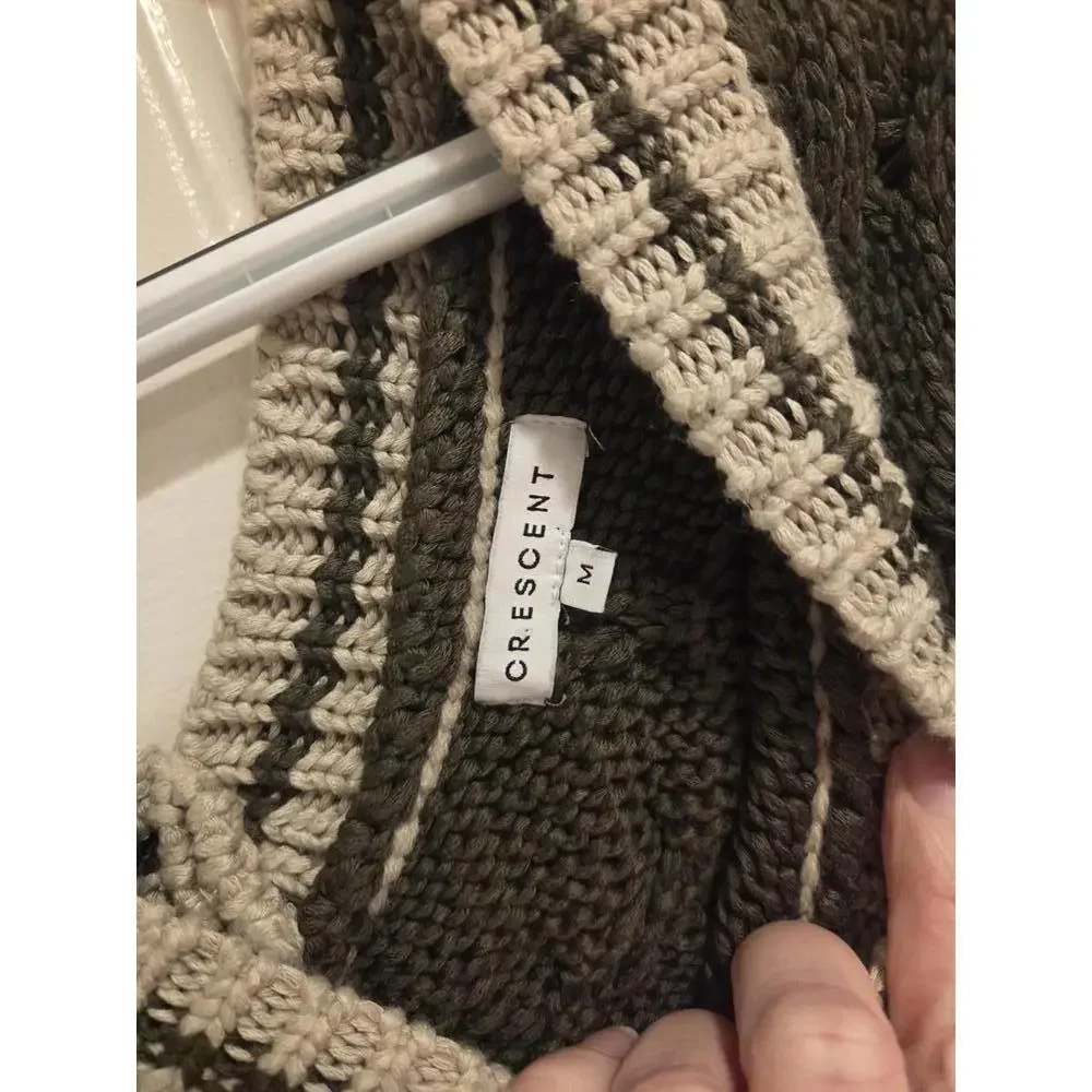 Crescent-  size medium -Green and Cream Cable Knit Sleeveless Sweater Vest - Picture 5 of 8